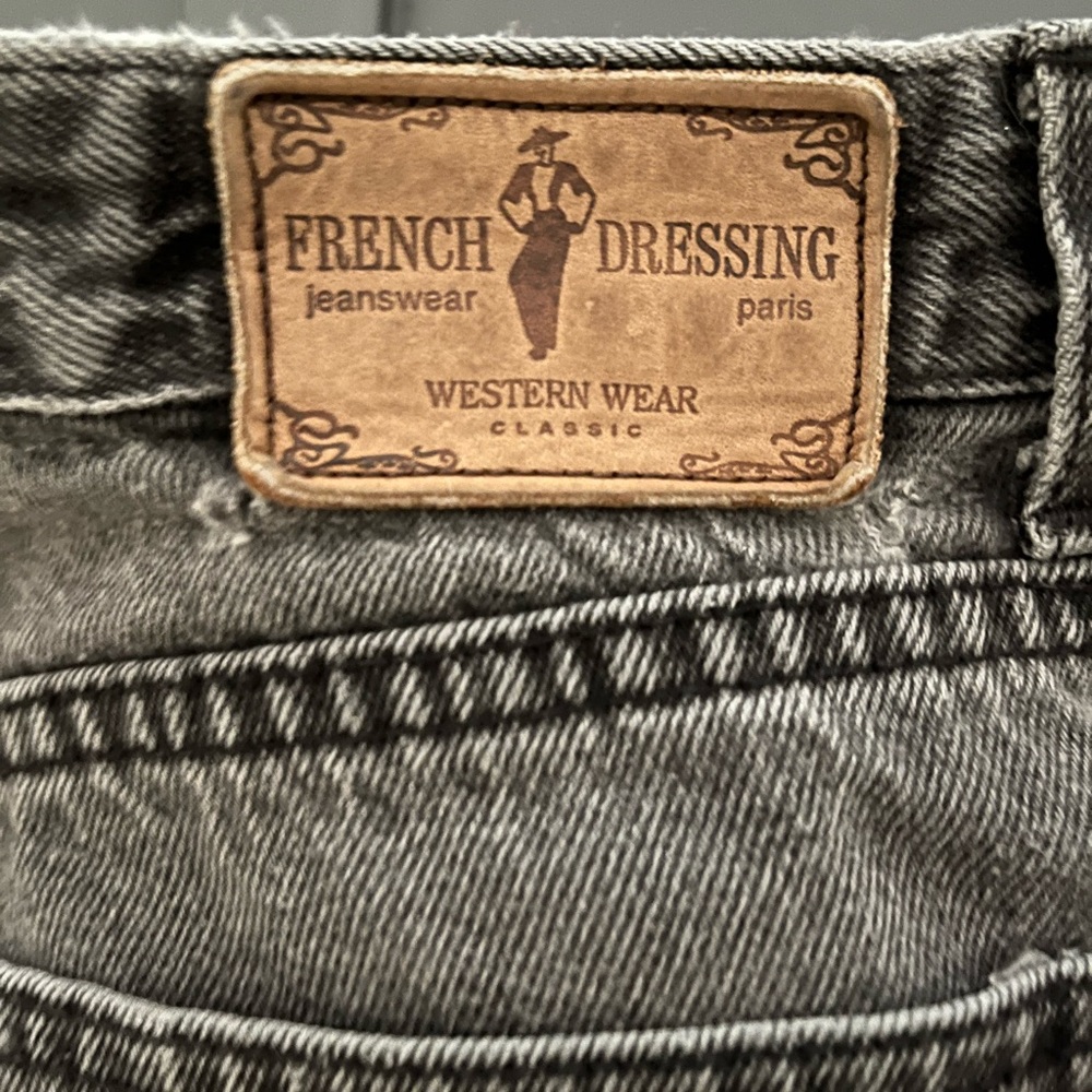 VINTAGE GREY DENIM